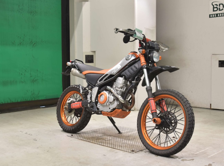 Мотоцикл Yamaha TRICKER с пробегом 8125 km