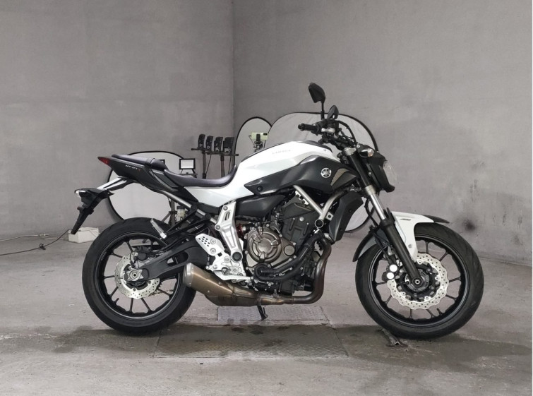 Мотоцикл Yamaha MT-07 с пробегом 35649 km