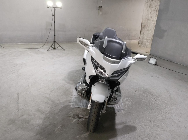 Мотоцикл Honda GL1800 TOUR D с пробегом 25992 km