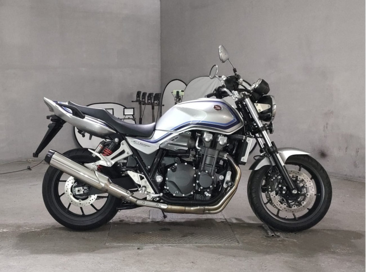 Мотоцикл Honda CB1300SF з пробігом 756 km