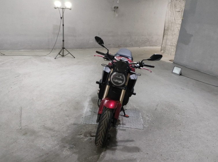 Мотоцикл Honda CB650R с пробегом 25991 km