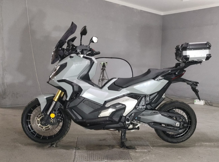 Мотоцикл Honda X-ADV750 с пробегом 13540 km