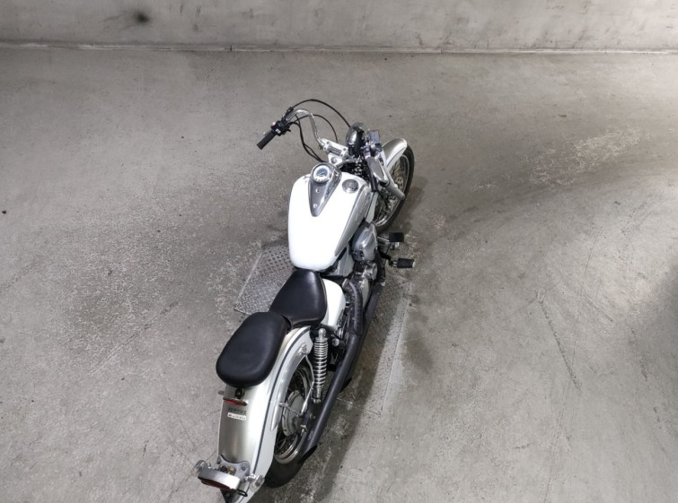 Мотоцикл Yamaha DRAGSTAR XVS250 с пробегом 37408 km