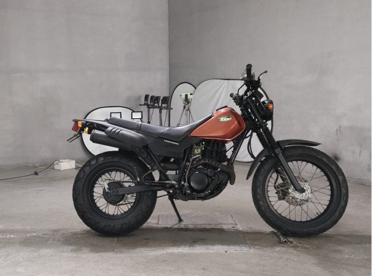 Мотоцикл Yamaha TW200 з пробігом 33428 km