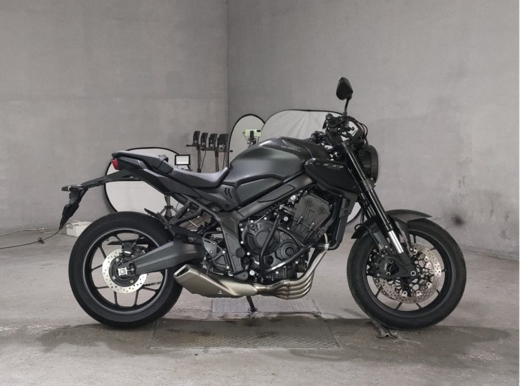 Мотоцикл Honda CB650R с пробегом 8701 km