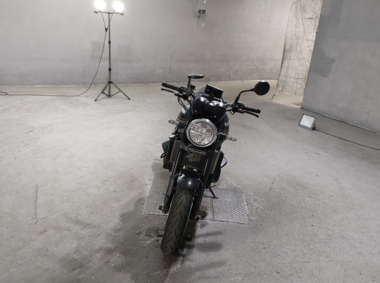 Мотоцикл Kawasaki Z900RS з пробігом 6910 km