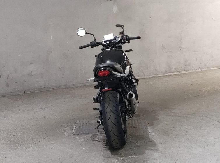 Мотоцикл Kawasaki Z900RS з пробігом 6910 km
