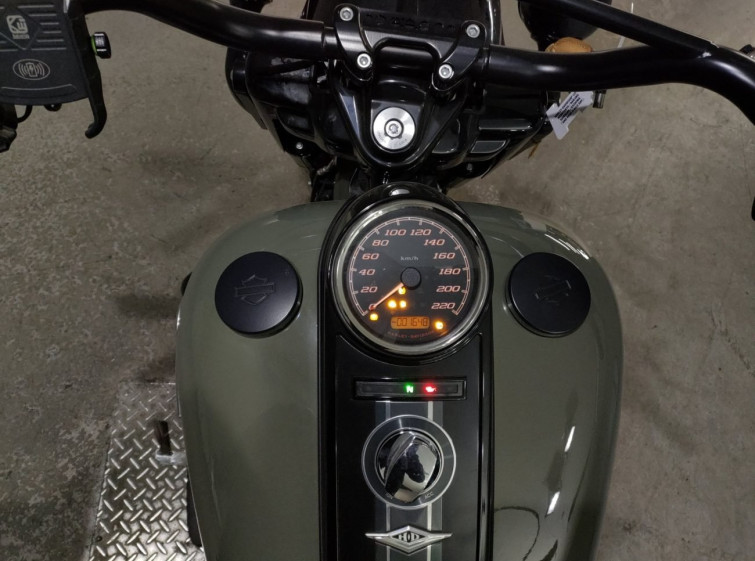 Мотоцикл HD ROAD KING SPECIAL FLHRXS1868 с пробегом 1647 km