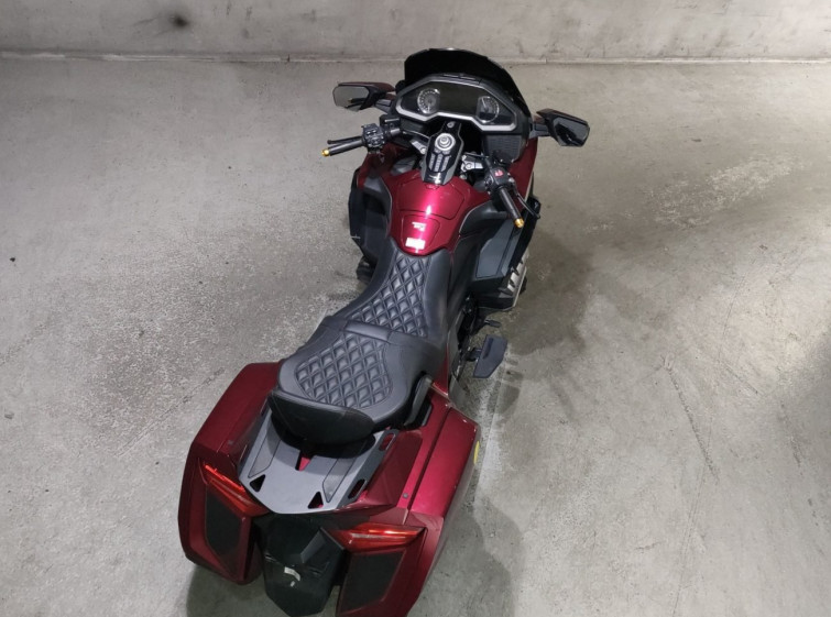 Мотоцикл Honda GL1800 с пробегом 7973 km