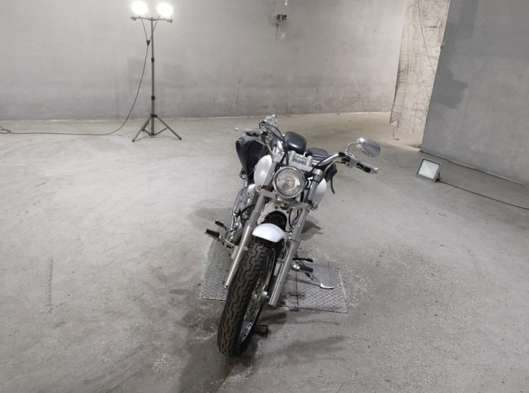 Мотоцикл Yamaha DRAGSTAR XVS400 с пробегом 36627 km