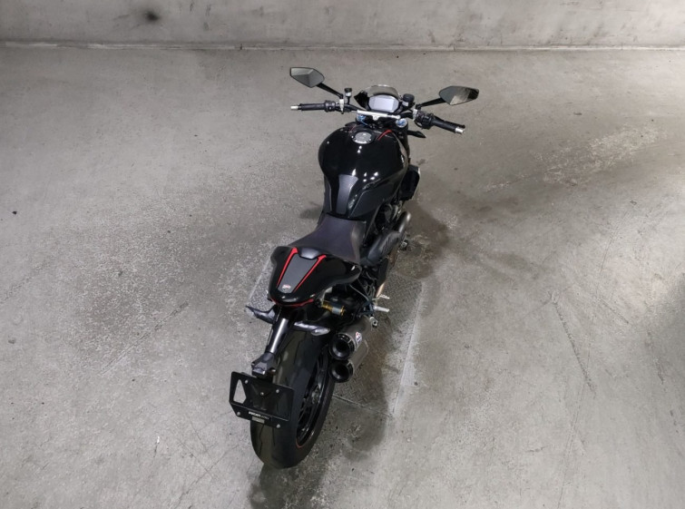 Мотоцикл Ducati MONSTER 1200R с пробегом 25805 km