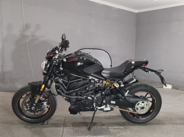 Мотоцикл Ducati MONSTER 1200R с пробегом 25805 km