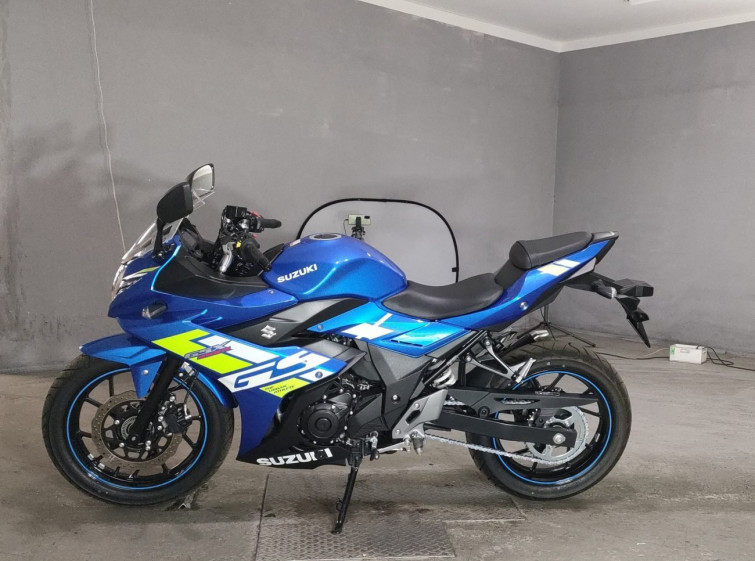 Мотоцикл Suzuki GSX250R с пробегом 976 km