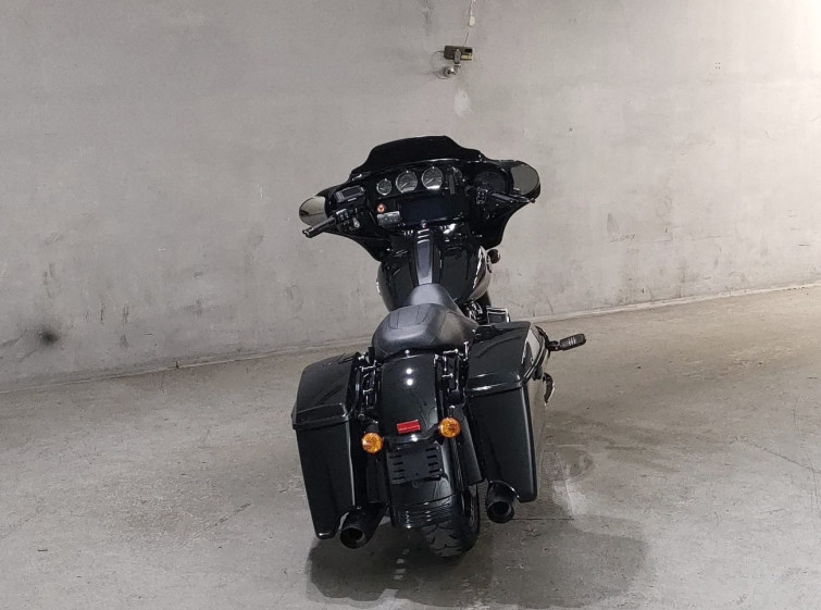 Мотоцикл HD STREET GLIDE FLHXS1870 с пробегом 17973 km