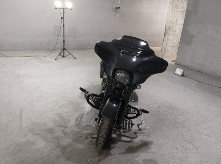 Мотоцикл HD STREET GLIDE FLHXS1870 с пробегом 17973 km
