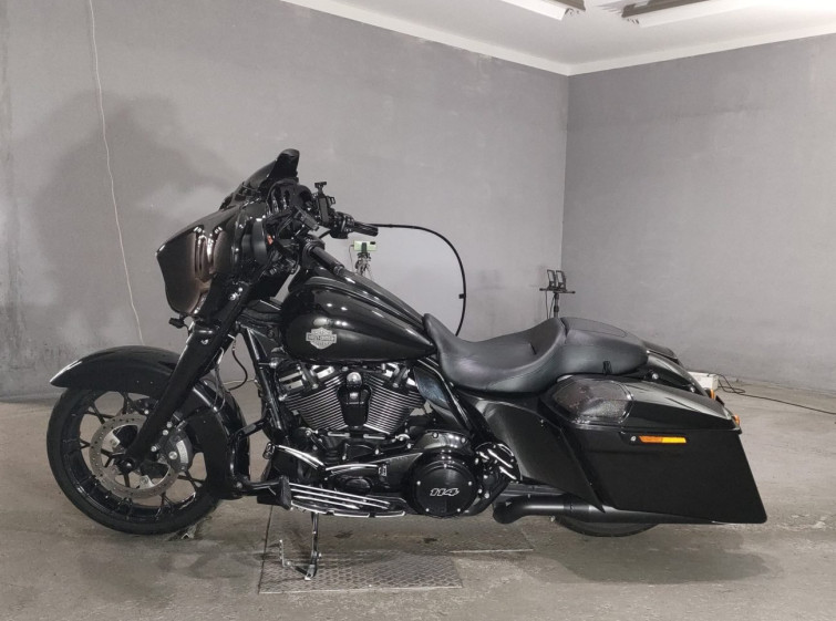 Мотоцикл HD STREET GLIDE FLHXS1870 с пробегом 17973 km