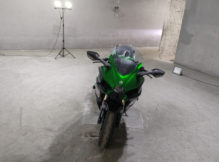 Мотоцикл Kawasaki NINJA H2 SX з пробігом 1512 km
