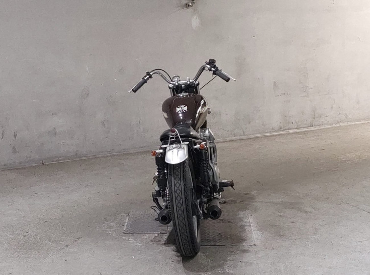 Мотоцикл Kawasaki W650 с пробегом 2946 km