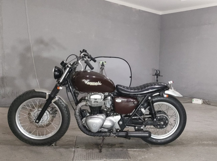 Мотоцикл Kawasaki W650 с пробегом 2946 km