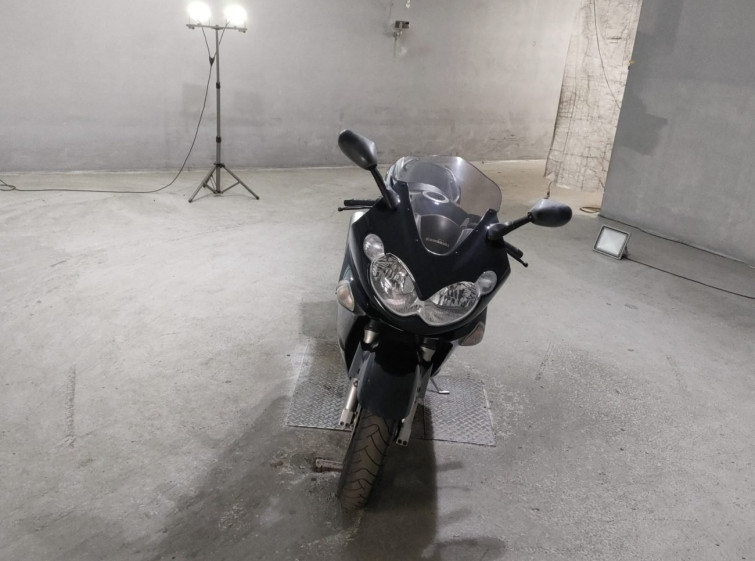 Мотоцикл Kawasaki ZZ-R1200 с пробегом 17549 km