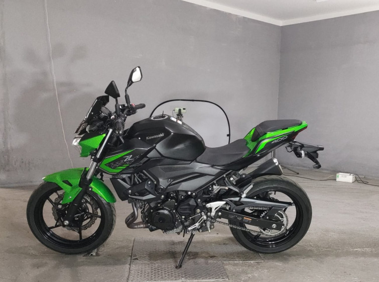 Мотоцикл Kawasaki Z400 с пробегом 3426 km