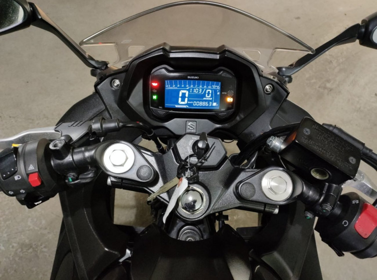 Мотоцикл Suzuki GSX250R с пробегом 8863 km
