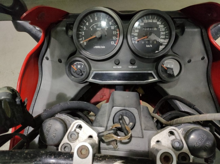 Мотоцикл Kawasaki GPZ1000RX с пробегом 70840 km