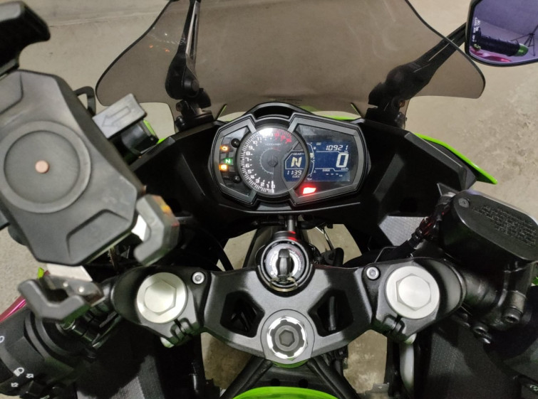 Мотоцикл Kawasaki NINJA250 с пробегом 10921 km