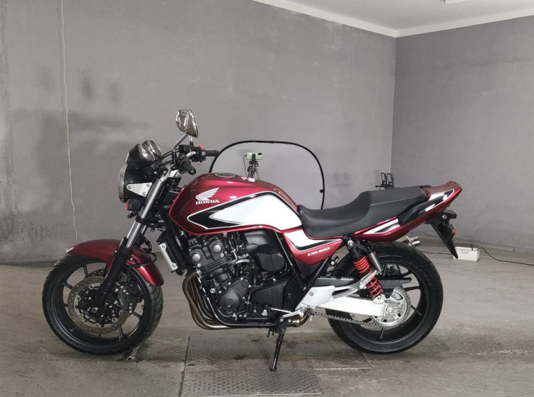 Мотоцикл Honda CB400SFV с пробегом 1355 km