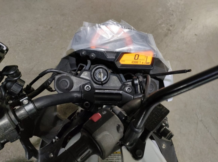Мотоцикл Kawasaki Z250 з пробігом 10887 km