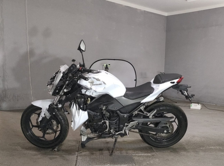 Мотоцикл Kawasaki Z250 з пробігом 10887 km