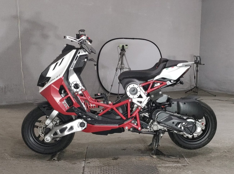 Мотоцикл Italjet DRAGSTAR200 с пробегом 3109 km