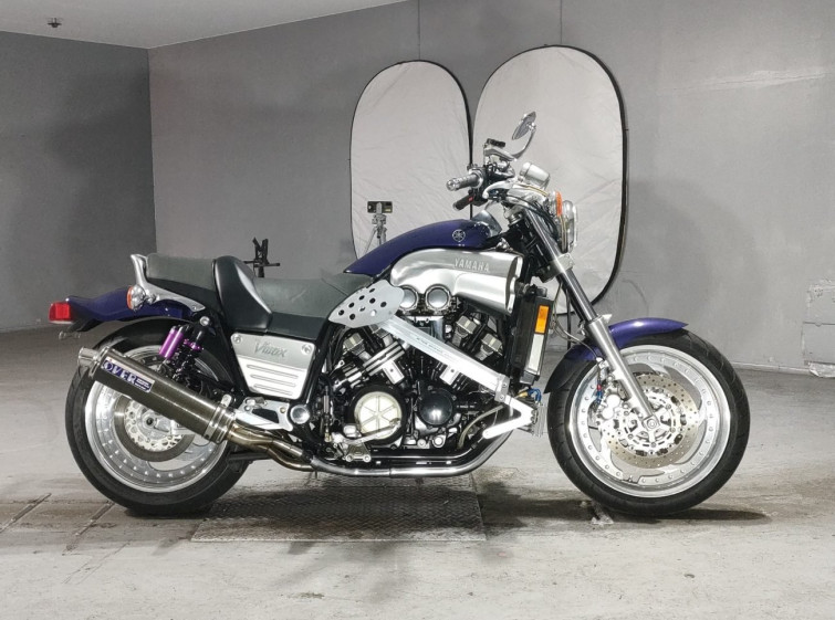 Мотоцикл Yamaha V-MAX1200 з пробігом 5306 m