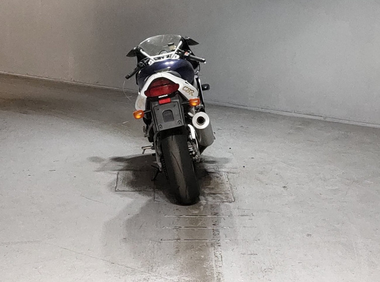 Мотоцикл Honda CBR900RR с пробегом 76292 km