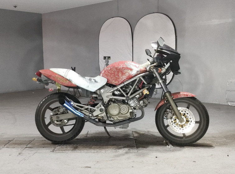 Мотоцикл Honda VTR250 с пробегом 44439 km