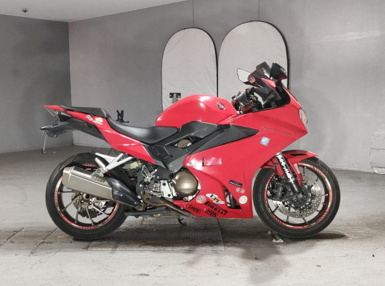 Мотоцикл Honda VFR800F с пробегом 68504 km