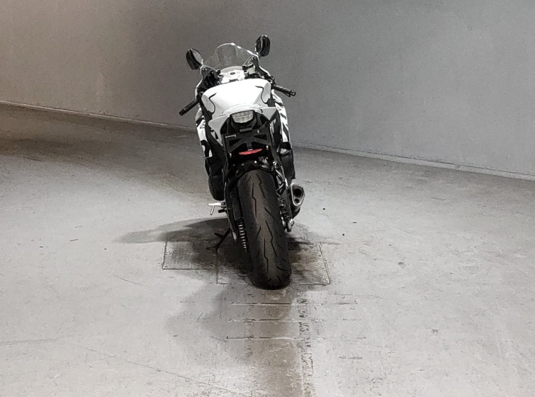 Мотоцикл Honda CBR1000RR з пробігом 15290 km