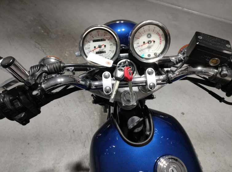 Мотоцикл Yamaha SR400 с пробегом 1169 km