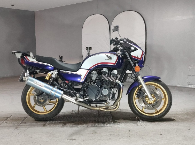 Мотоцикл Honda CB750 с пробегом 18937 km