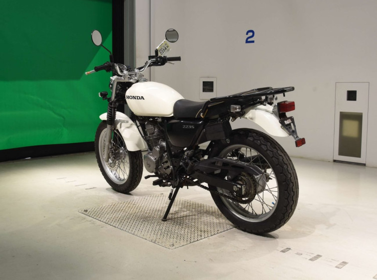 Мотоцикл Honda CB223S с пробегом 8834 km