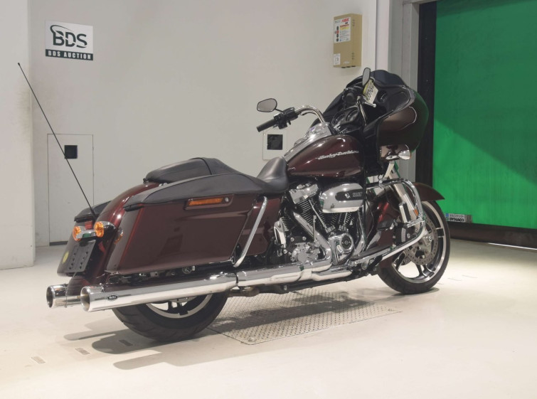 Мотоцикл HD ROAD GLIDE FLTRX1750 с пробегом 7964 km