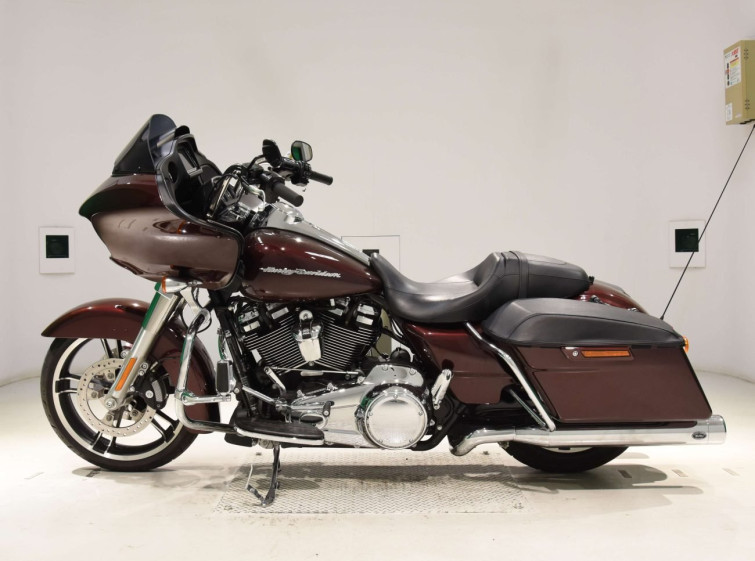 Мотоцикл HD ROAD GLIDE FLTRX1750 с пробегом 7964 km
