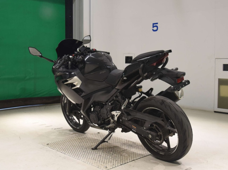 Мотоцикл Kawasaki NINJA400 с пробегом 33091 km