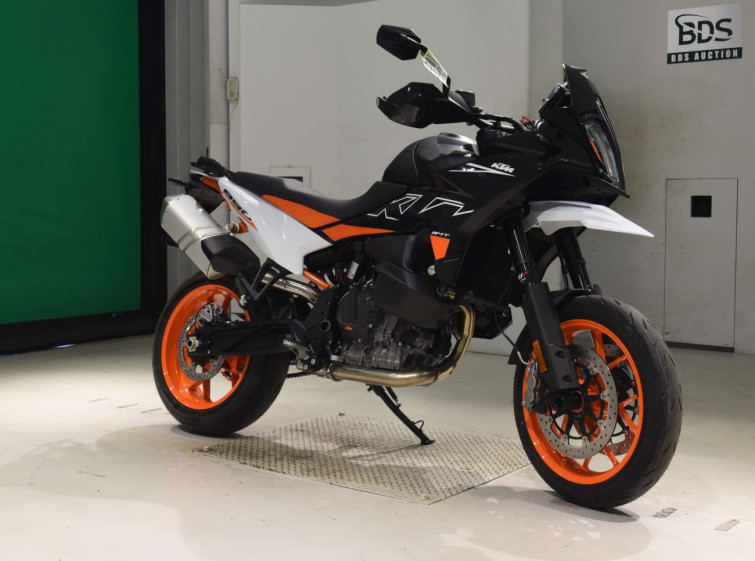 Мотоцикл KTM 890smt с пробегом 1 km