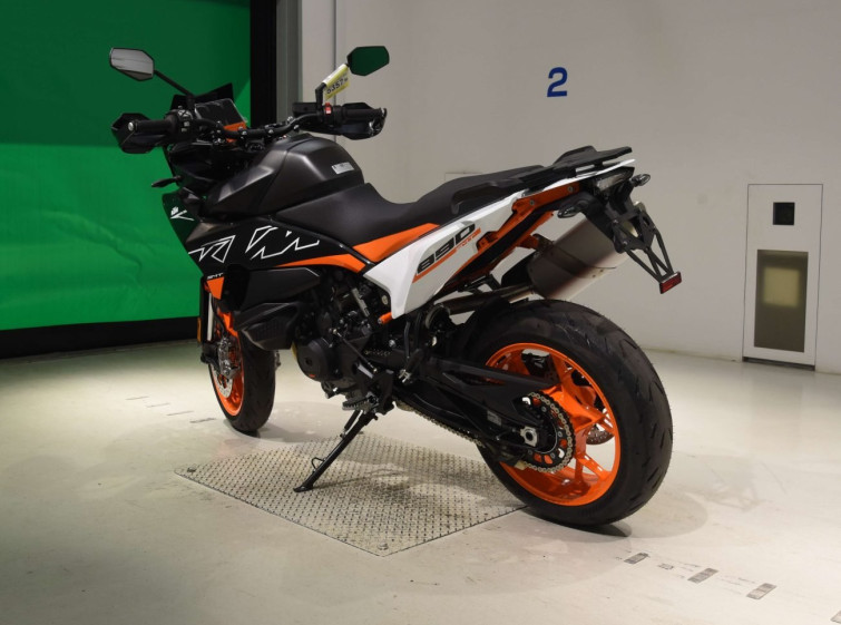 Мотоцикл KTM 890smt с пробегом 1 km