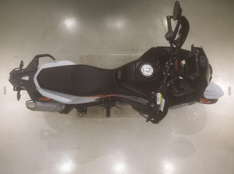 Мотоцикл KTM 890smt с пробегом 1 km