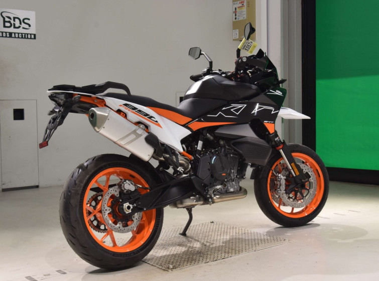 Мотоцикл KTM 890smt с пробегом 1 km
