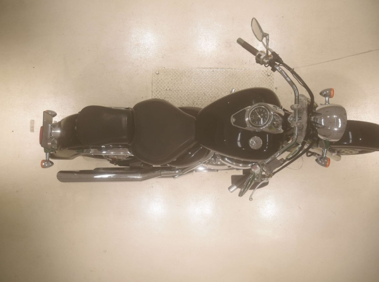 Мотоцикл Suzuki INTRUDER 400 CLASSIC с пробегом 22506 km