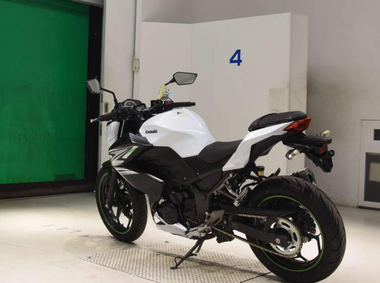 Мотоцикл Kawasaki Z250 з пробігом 16246 km