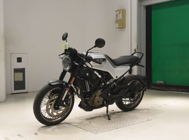 Мотоцикл Husqvarna VITPILEN 401 с пробегом 5835 km